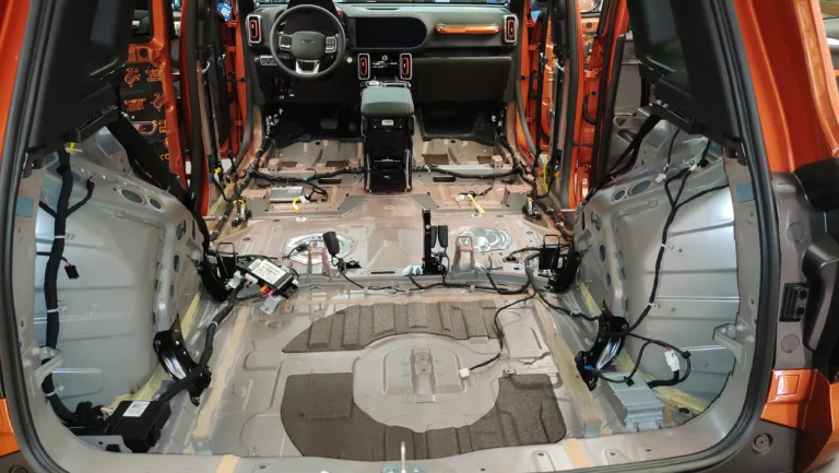 Шумоизоляция пола HAVAL Dargo-1