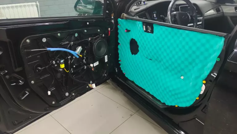 Шумоизоляция дверей Hyundai Sonata-4