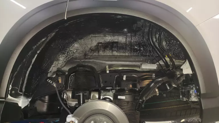 Шумоизоляция арок Nissan Armada-3