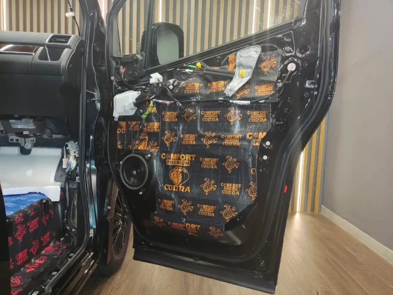 Шумоизоляция дверей Toyota Granvia 2020-4