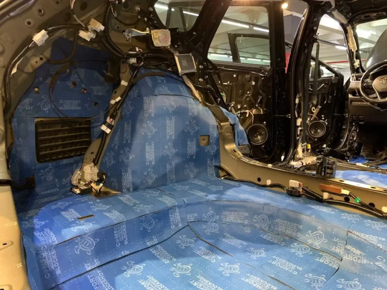 Шумоизоляция-багажника-Toyota RAV 4 2022-4