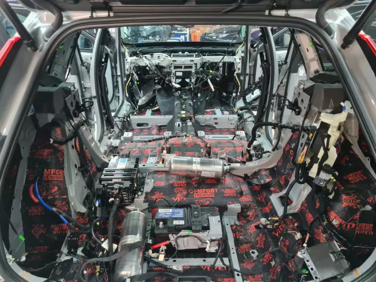 Шумоизоляция багажника Volvo XC60-1