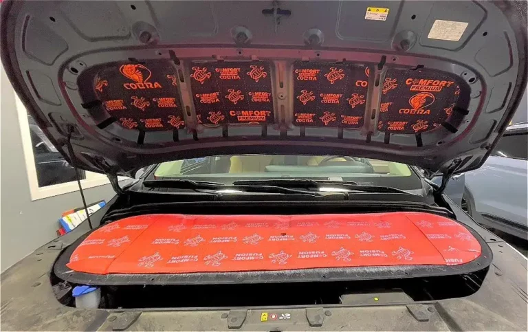 Шумоизоляция капота KIA Carnival 2021