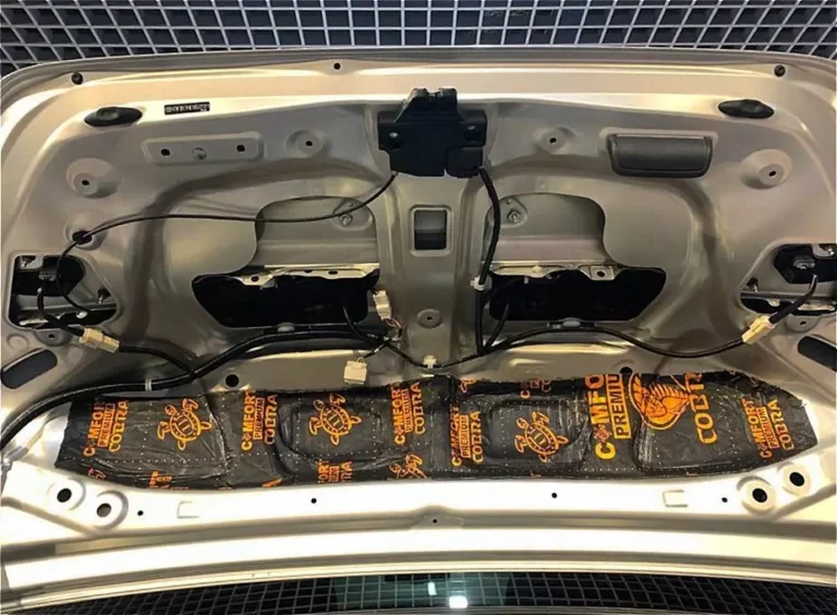 Шумоизоляция багажника Toyota Camry 2021-7