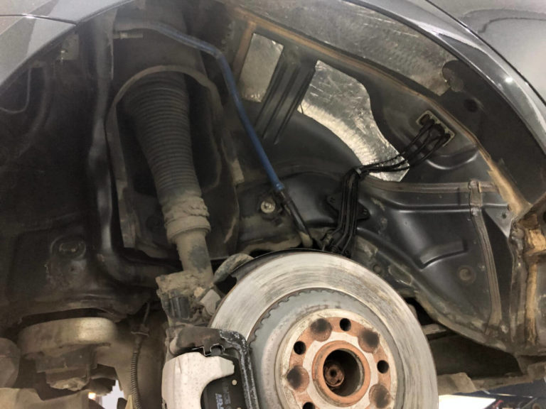 Шумоизоляция арок Mercedes S W222
