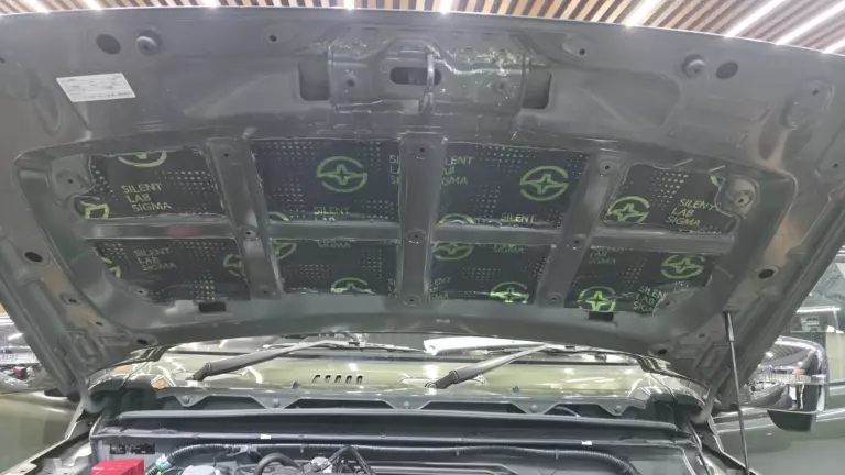 Шумоизоляция капота Suzuki Jimny-2